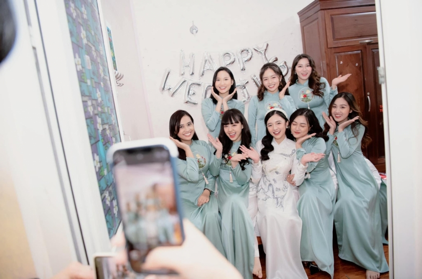 Ấn tượng trước dàn phù dâu xinh như hoa tại đám cưới của MC Phương Thảo 91380
