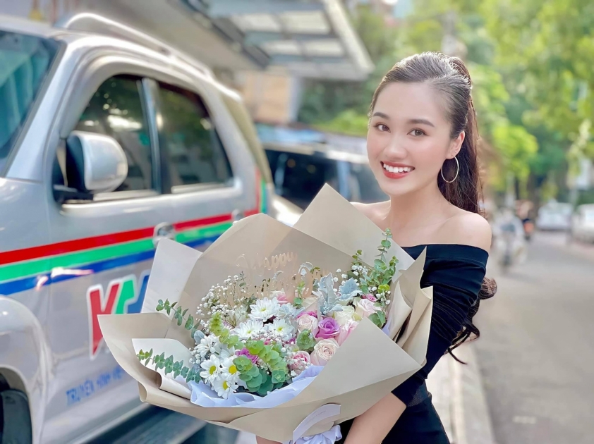 Ấn tượng trước dàn phù dâu xinh như hoa tại đám cưới của MC Phương Thảo 91407
