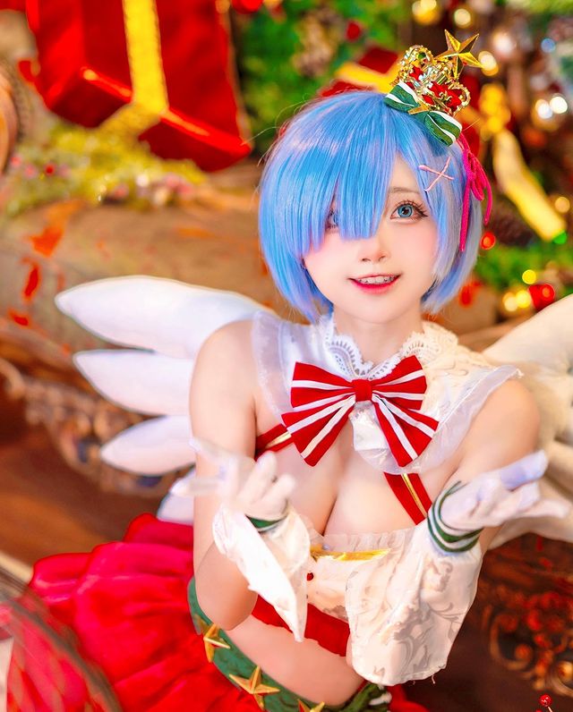 Mãn nhãn với bộ ảnh giáng sinh từ nữ cosplayer SeeU 98976