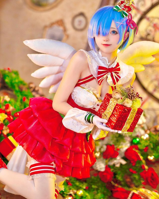 Mãn nhãn với bộ ảnh giáng sinh từ nữ cosplayer SeeU 98977