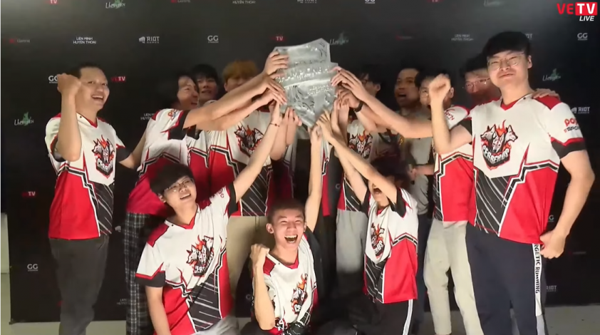 CEBERUS Esports lên ngôi vô địch giải đấu VCS Mùa Đông 2021 2