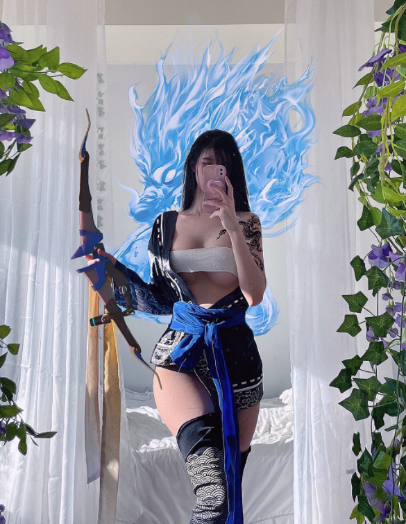 Nữ cosplayer nổi tiếng của Valorant gây bất ngờ khi lần đầu lộ mặt 7