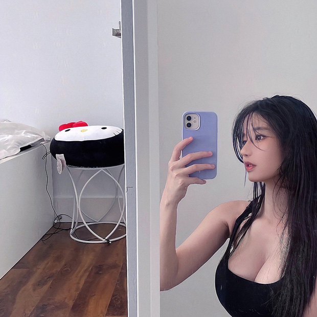 Nữ cosplayer nổi tiếng của Valorant gây bất ngờ khi lần đầu lộ mặt 1