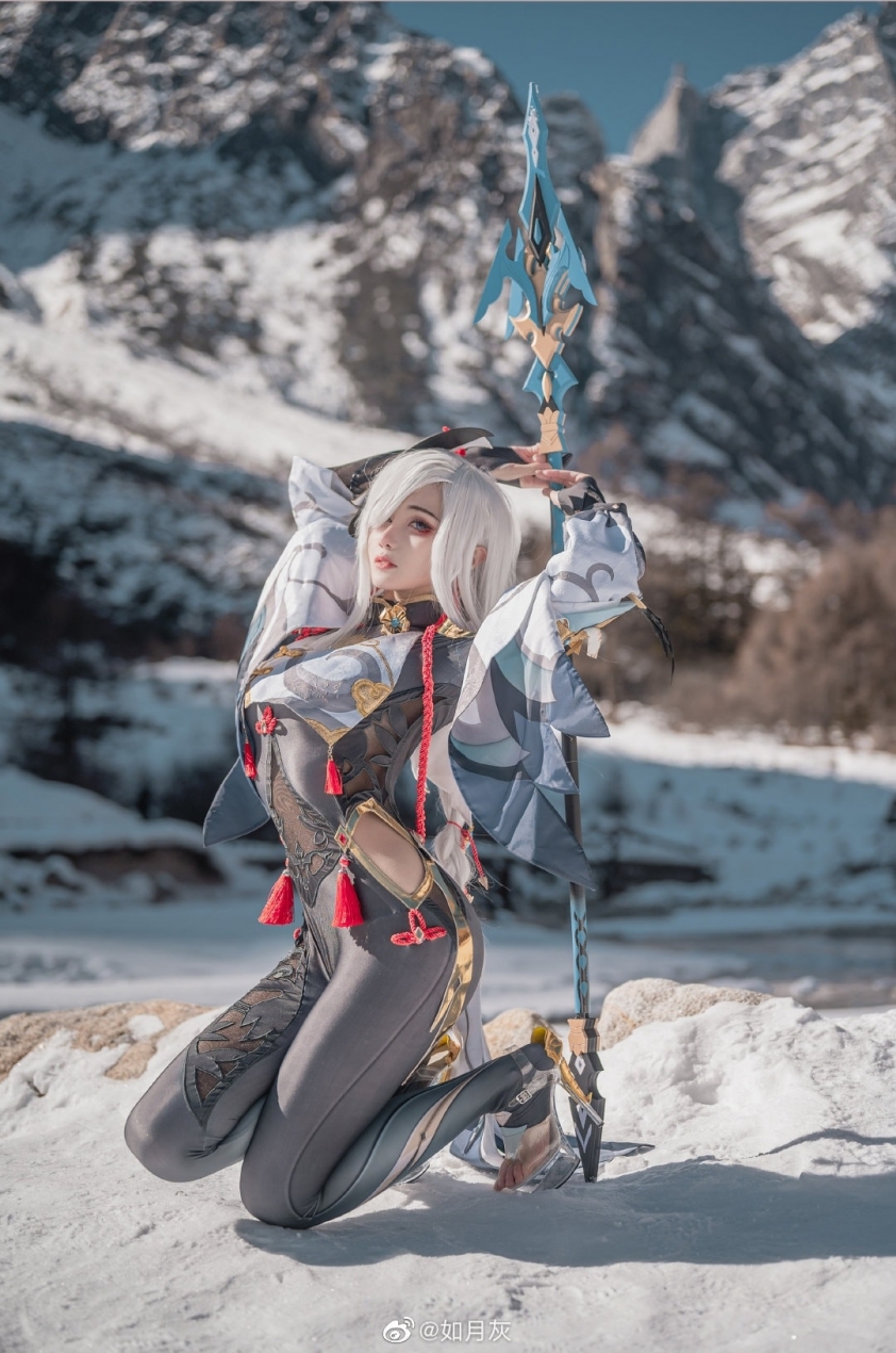Game thủ Genshin Impact sẽ không thể bỏ qua màn cosplay Shenhe đỉnh cao này 101984