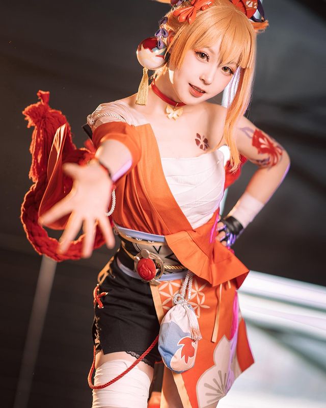 Màn cosplay Yoimiya 'hết nước chấm' từ hot girl Trung Quốc 102367