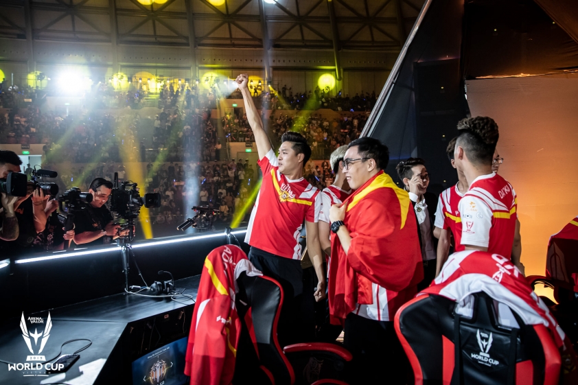 Liên Quân Mobile: Team Flash chính thức chia tay đội trưởng Gấu 104353