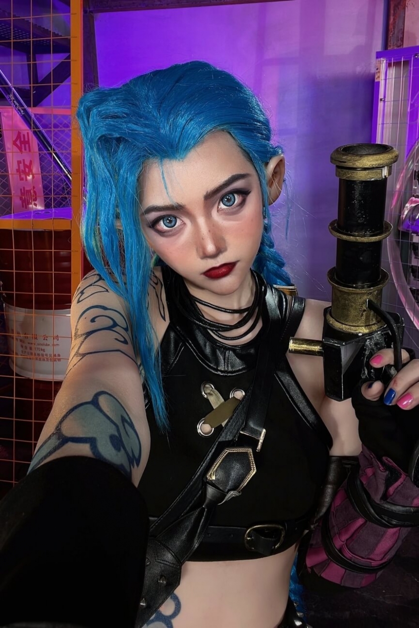 Ngắm màn cosplay Yun Jin 'xinh như búp bê' trong Genshin Impact 106163