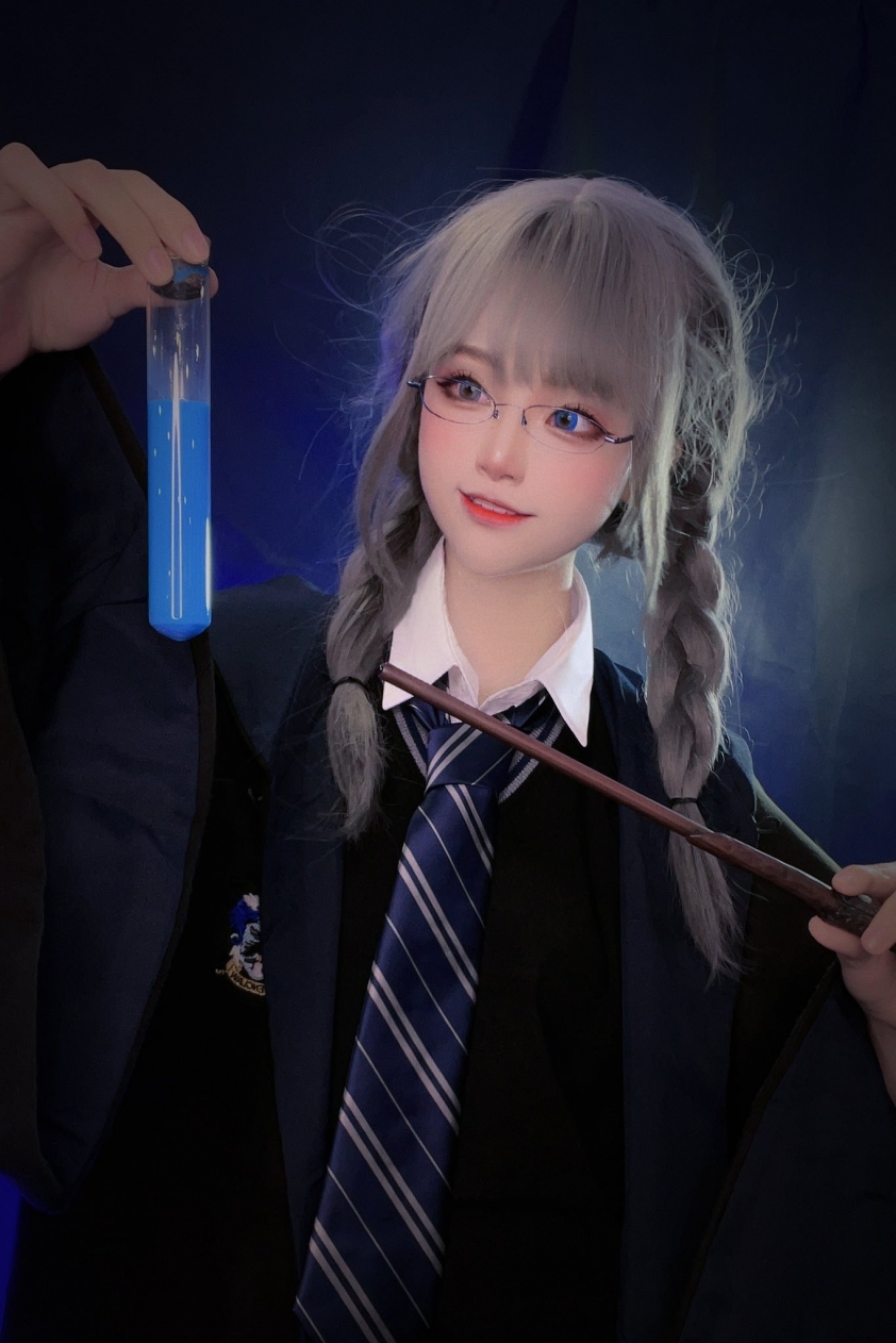 Ngắm màn cosplay Harry Potter đỉnh cao từ hot girl Trung Quốc 106986