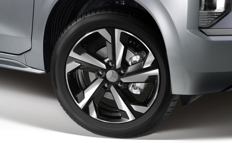 mitsubishi-xpander-2022-6-12b5