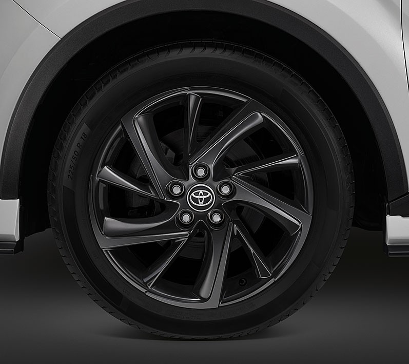 toyota-c-hr-gr-sport-2022-4-fdf9