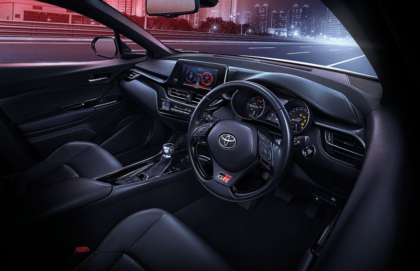 toyota-c-hr-gr-sport-2022-5-dda5