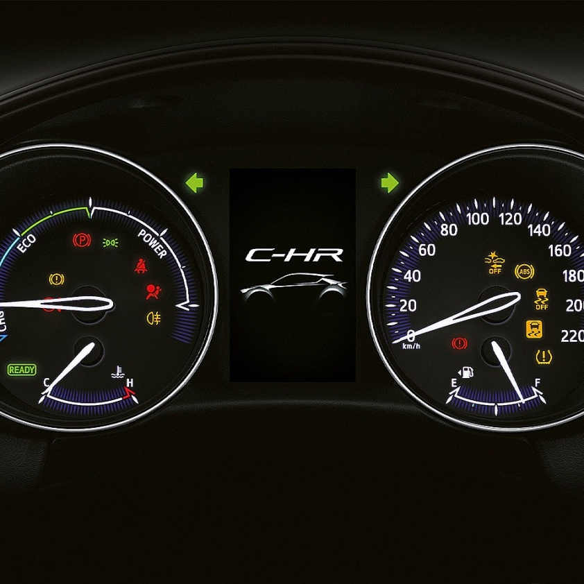 toyota-c-hr-gr-sport-2022-8-c6f5