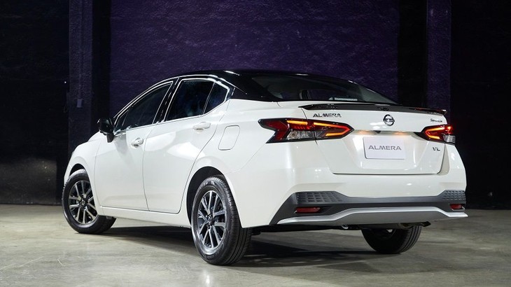 nissan-almera-2022-6-e576