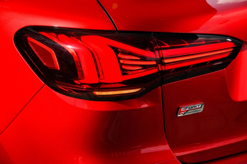 17-mg-hs-ice-and-mg-hs-phev-2022my