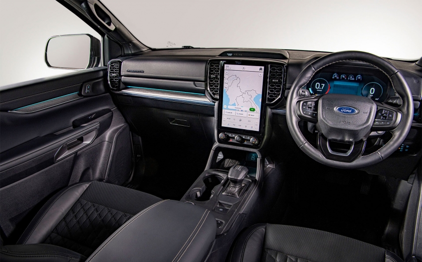 Ford_Everest_ac