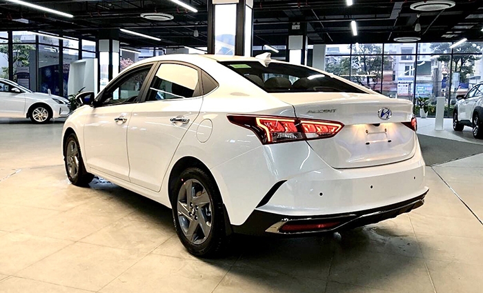 duoi-xe-hyundai-accent-2021