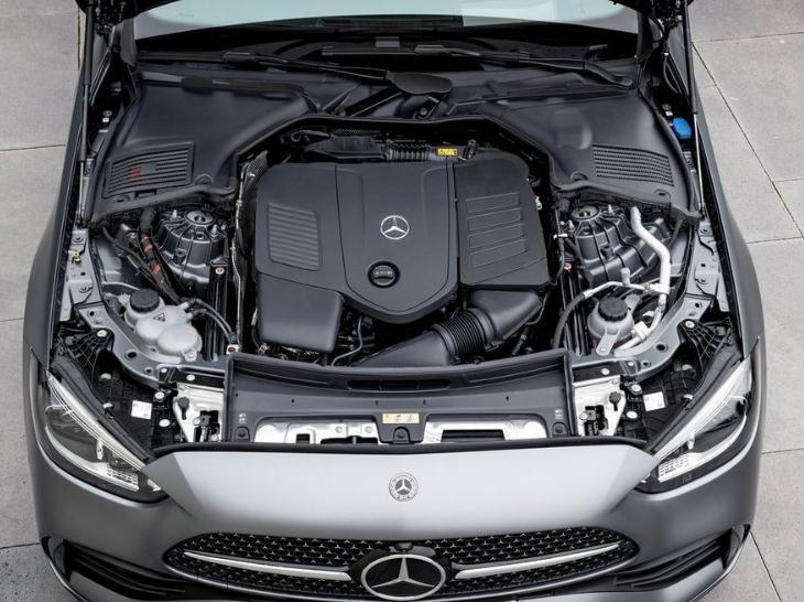 16_mercedes-c300-amg-2022-xe1s.com