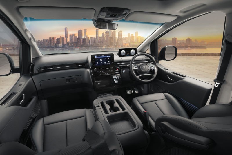 hyundai-staria-premium-2022-5-4bf1