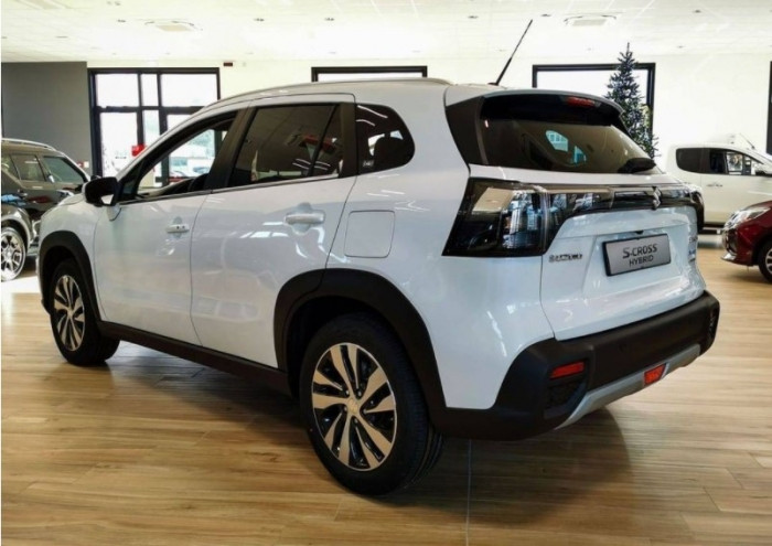 Suzuki SX4 S-Cross 2022 ra mắt, đối đầu Toyota Corolla Cross, giá quy đổi chỉ từ 308 triệu đồng 124971