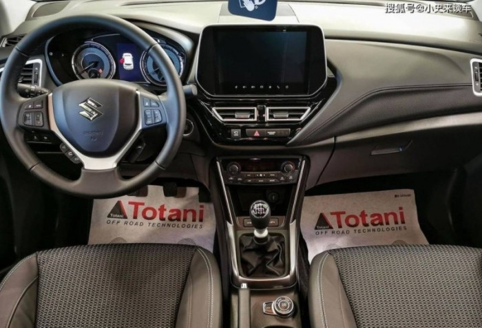 Suzuki SX4 S-Cross 2022 ra mắt, đối đầu Toyota Corolla Cross, giá quy đổi chỉ từ 308 triệu đồng 124972
