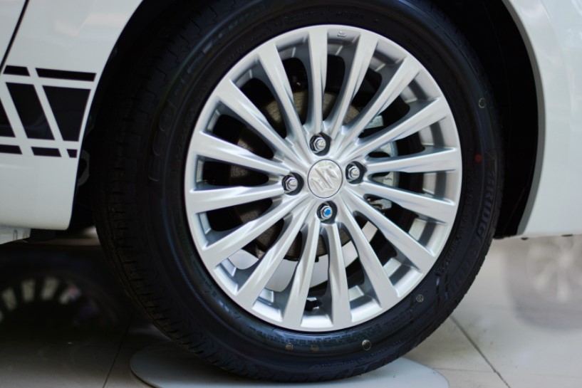 Suzuki Ciaz quay trở lại Việt Nam với một vài nâng cấp nhỏ, giá bán cũng tăng nhẹ 130940