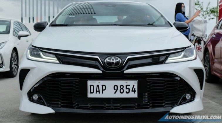 Lộ diện Toyota Corolla Altis 2022 phiên bản thể thao, có thể về Việt Nam trong năm nay 131907