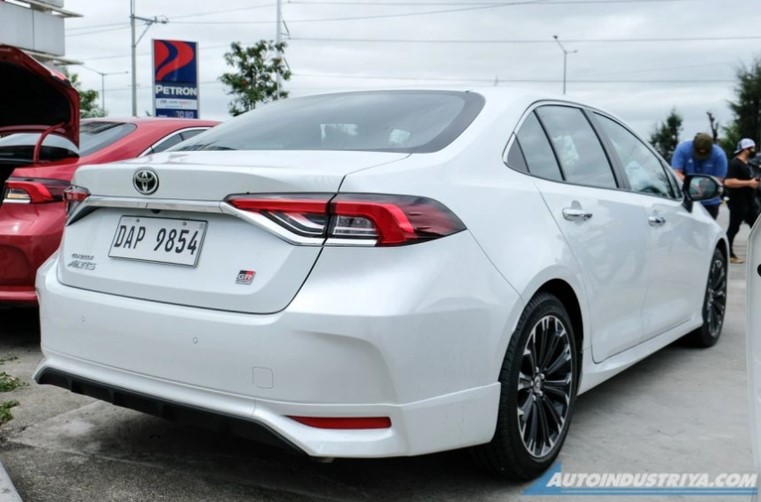 Lộ diện Toyota Corolla Altis 2022 phiên bản thể thao, có thể về Việt Nam trong năm nay 131908