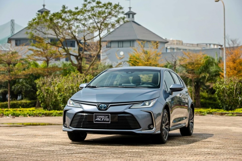 Lộ diện Toyota Corolla Altis 2022 phiên bản thể thao, có thể về Việt Nam trong năm nay 131916