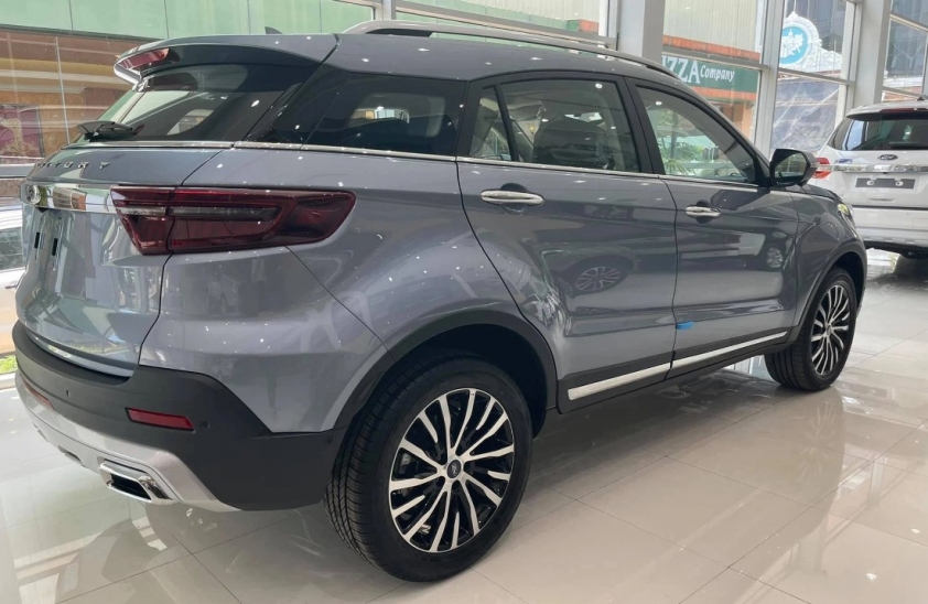 Bỏ qua phiên bản cũ, đại lý Việt Nam chào bán luôn Ford Territory 2023 133526