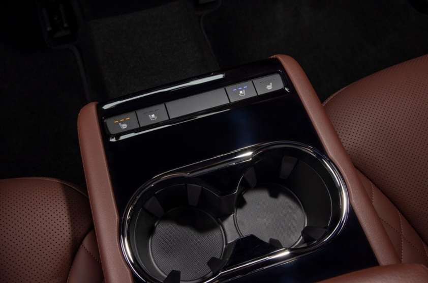Mazda CX-8 2022 'rục rịch' về Việt Nam, đặc biệt có thêm phiên bản 6 chỗ ngồi kiểu 'thương gia' 134153