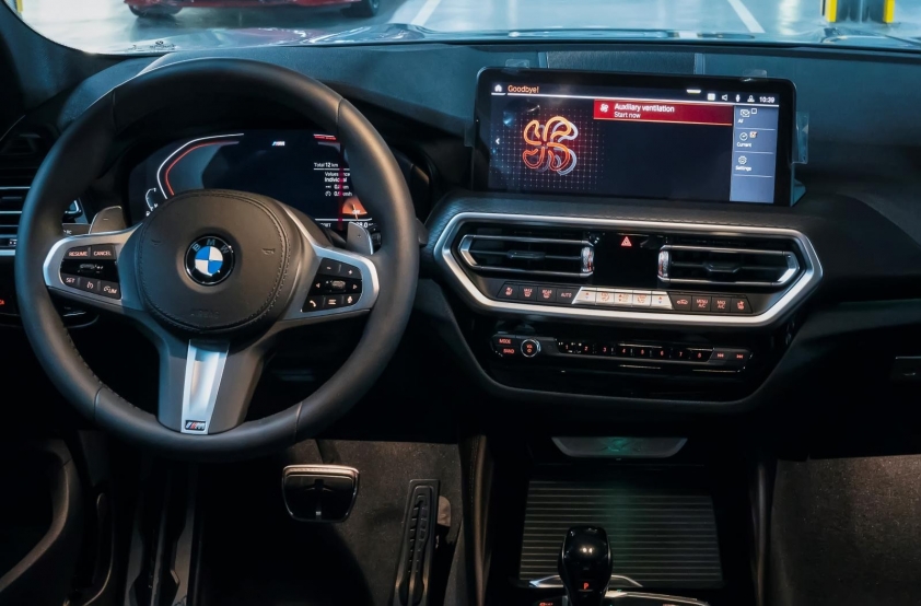 BMW X4 2022 chính thức 'lên sàn', cạnh tranh Mercedes-Benz GLC Coupe tại Việt Nam 135416