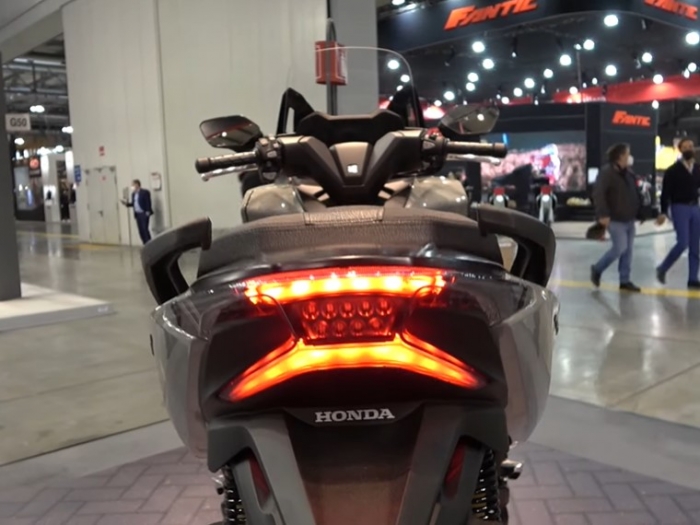 Honda Forza 125 2022 ra mắt: Phiên bản 'hầm hố' của Honda PCX 138728