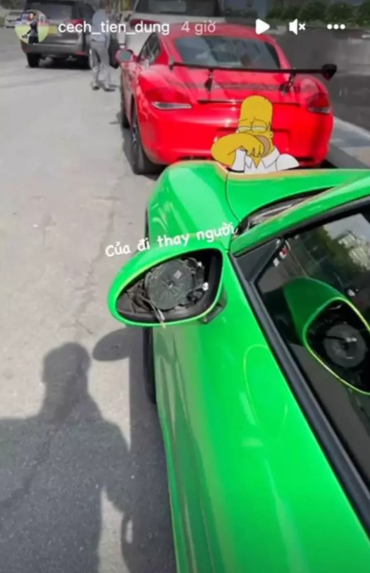 Porsche 718 Cayman của thủ môn Bùi Tiến Dũng bị 'bốc hơi' gương chiếu hậu 139572