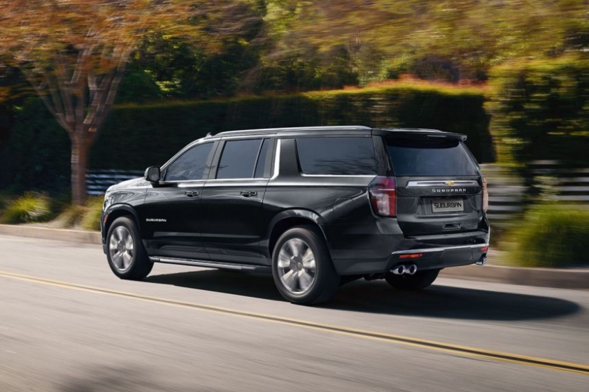 'Xe Tổng thống' Chevrolet Suburban 2022 chính thức ra mắt, giá quy đổi từ 2,35 tỷ đồng 144708
