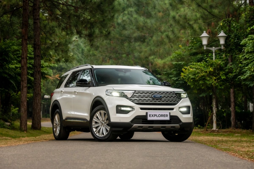 14-Ford-Explorer-Ngoa-i-Tha-t-compressed