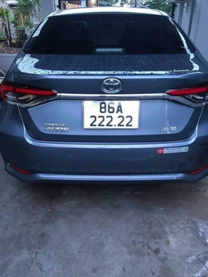 toyota-corolla-altis-2-82b0