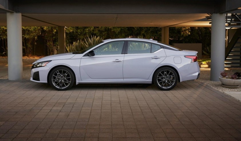 nissan-altima-2023-17-3e67