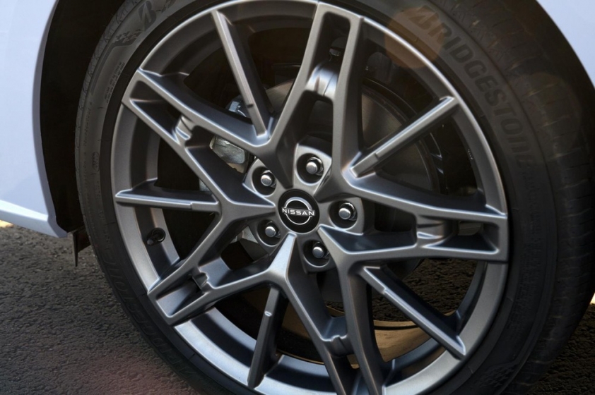nissan-altima-2023-8-0ee0