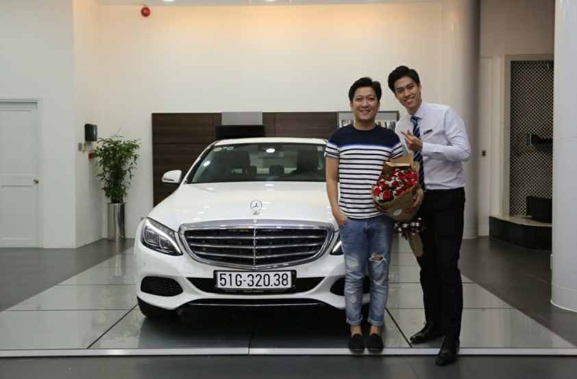 Trường Giang 'chia tay' Mercedes-Benz C250 Exclusive sau 5 năm sử dụng 148609