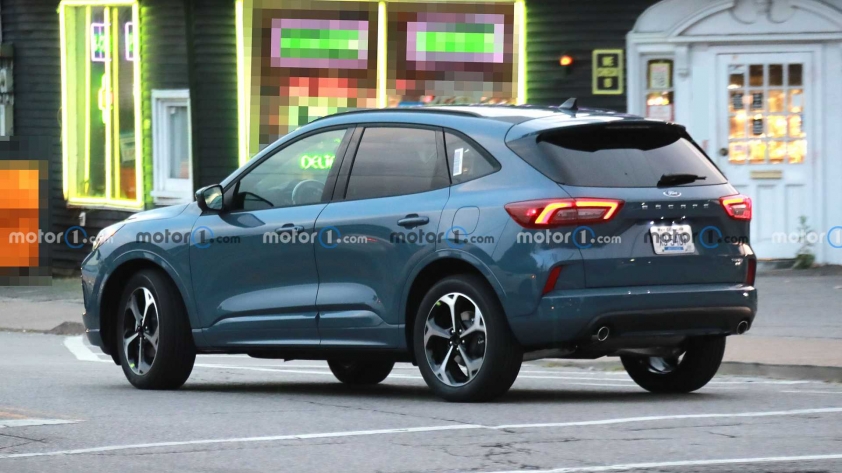 new-2023-ford-escape-spy-shots-3