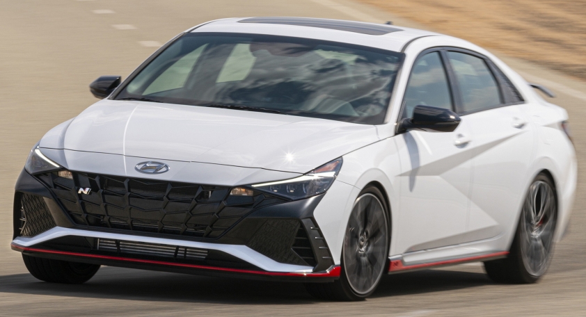 2022-hyundai-elantra-n-11