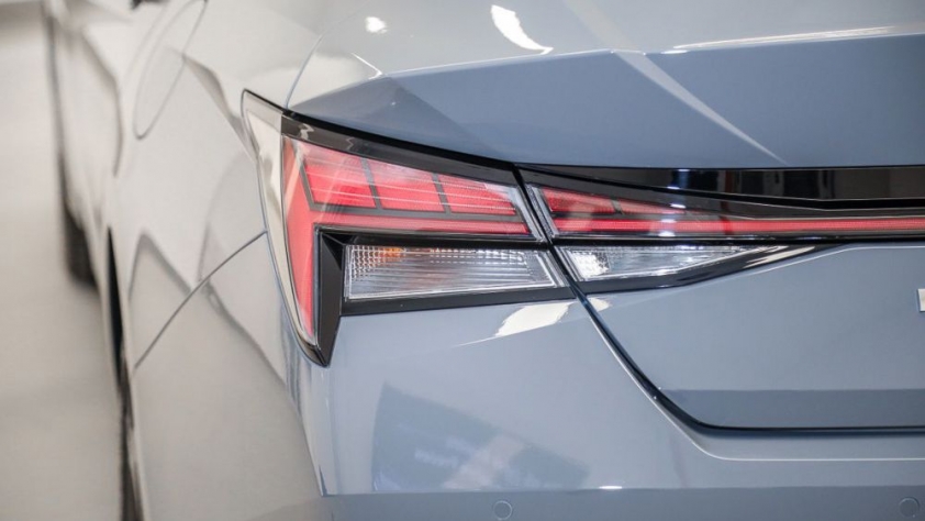 danhgiaxe.com-hyundai-elantra-2021-15-180847