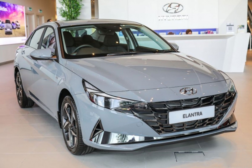 gia-xe-hyundai-elantra-2021-1-0469