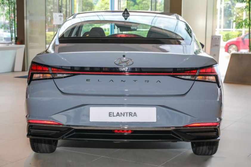 gia-xe-hyundai-elantra-2022-30-5e15
