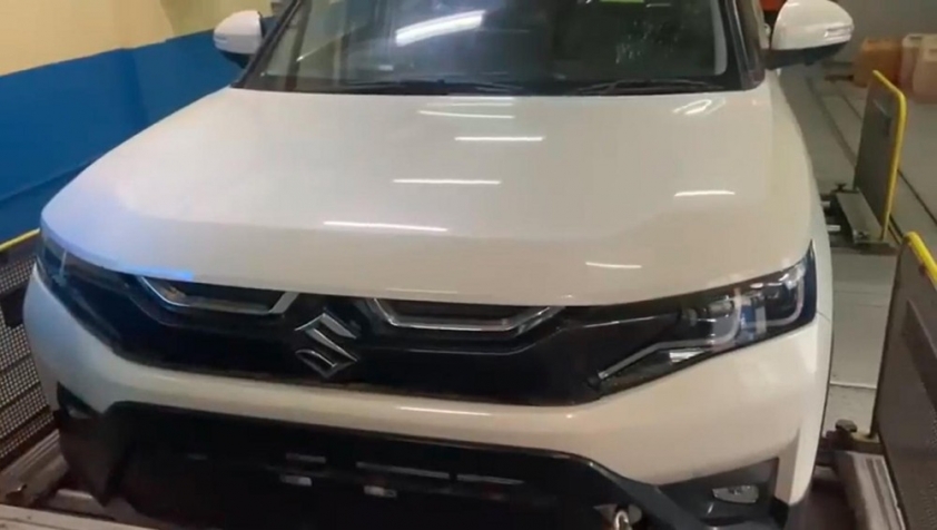 Cận cảnh mẫu SUV cỡ A 'ngon, bổ, rẻ' Suzuki, trang bị hiện đại như xe cao cấp 151532