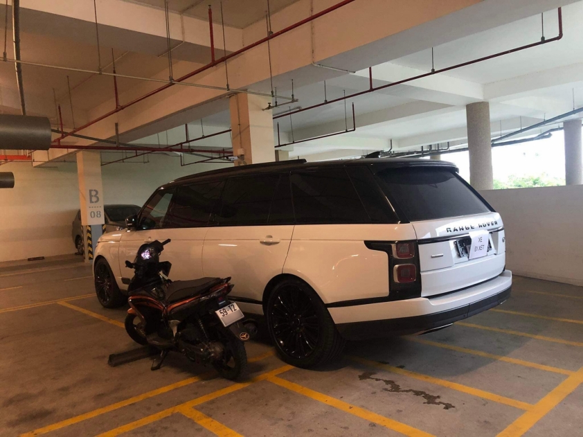'Hàng khủng' Ranger Rover Autobiography bản kéo dài xuất hiện tại Việt Nam, giá lăn bánh có thể đến gần 70 tỷ 155718