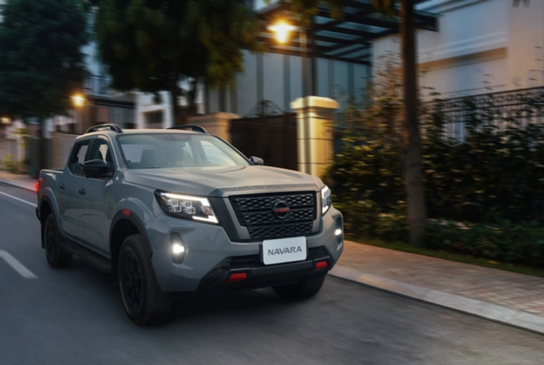 Nissan Navara 2022 chính thức 'lên kệ' với động cơ tăng áp kép mới, chốt giá từ 945 triệu đồng 158062