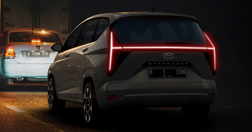 hyundai-stargazer-2022-11-4a43