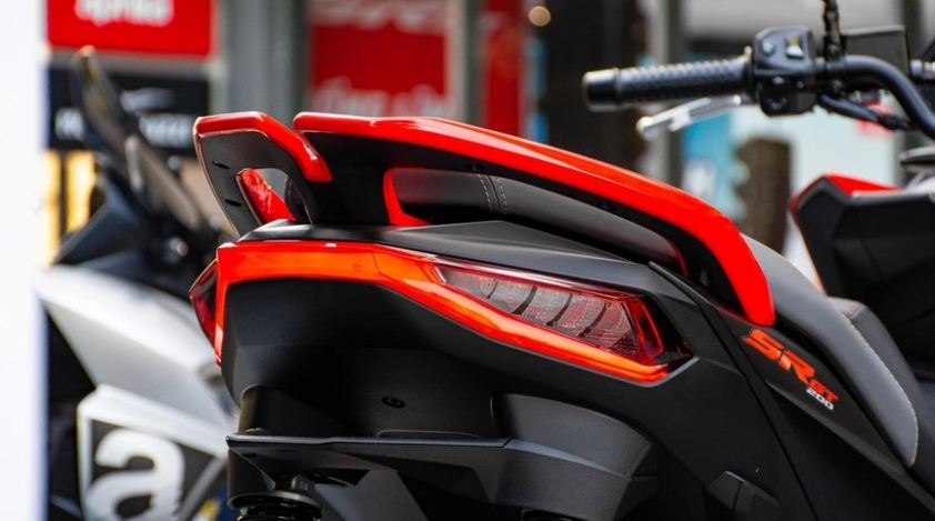 Xe tay ga Ý Aprilia SR GT200 ra mắt Việt Nam, giá chưa tới 100 triệu đồng, đấu Honda ADV 160 162471