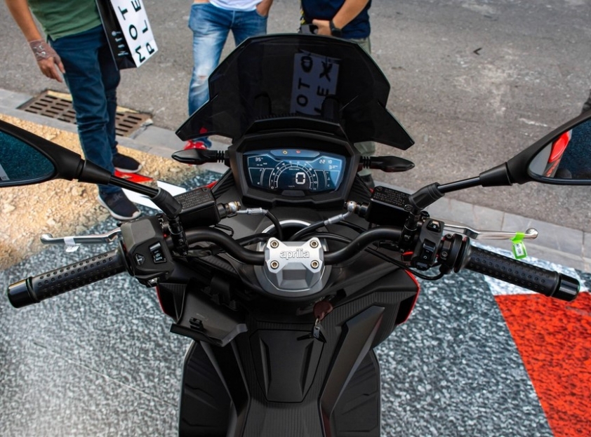 Xe tay ga Ý Aprilia SR GT200 ra mắt Việt Nam, giá chưa tới 100 triệu đồng, đấu Honda ADV 160 162472